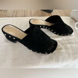 Vince Camuto slide, black suede